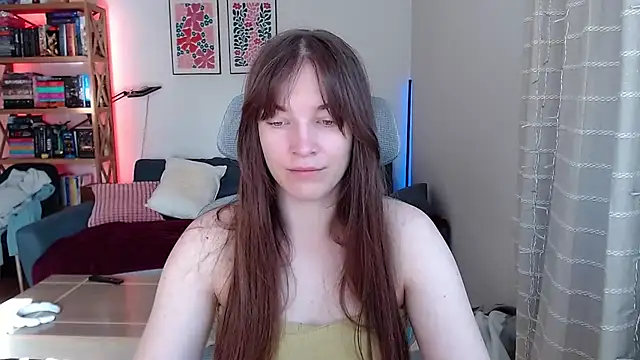 Snapshot of kenzie_x chatting on 04.28.26 kenzie x online show from 04.28.26