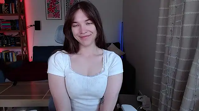 Snapshot of kenzie_x chatting on 05.11.26 kenzie x online show from 05.11.26
