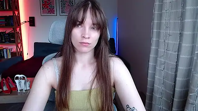 Snapshot of kenzie_x chatting on 05.14.26 kenzie x online show from 05.14.26