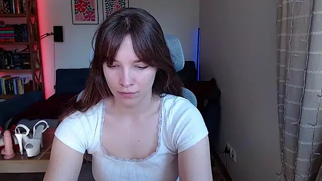 Snapshot of kenzie_x chatting on 05.26.26 kenzie x online show from 05.26.26
