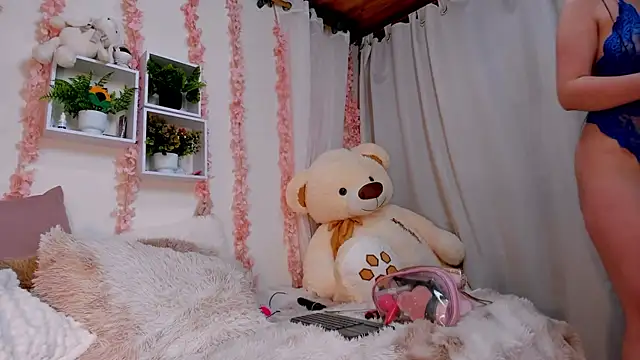 Idara and Edahi01 online show from 11.06.25