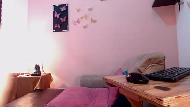 nicollejordan1 online show from 11.14.25