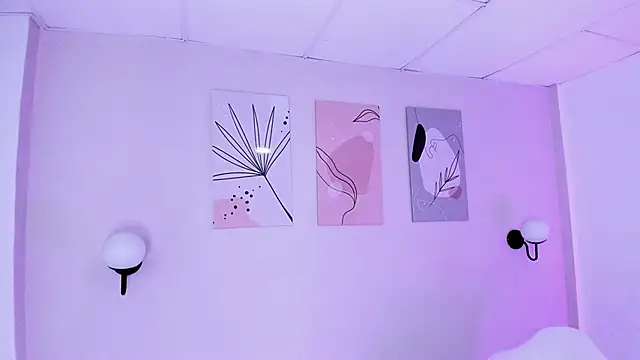 Snapshot of GENNESIS_LOVE chatting on 12.18.24 GENNESIS LOVE online show from 12.18.24