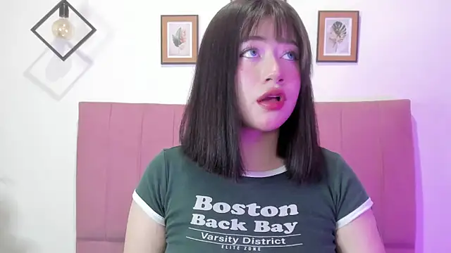 Snapshot of GENNESIS_LOVE chatting on 11.20.25 GENNESIS LOVE online show from 11.20.25