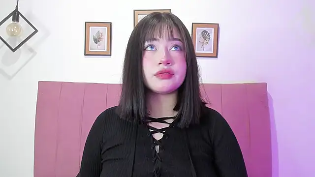 Snapshot of GENNESIS_LOVE chatting on 11.21.25 GENNESIS LOVE online show from 11.21.25