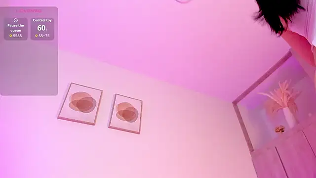 Mia 222 online show from 03.08.26