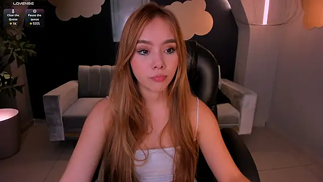 CarolineGraceX online show from 01.31.25