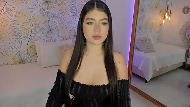 Snapshot of Mariana_Baez chatting on 01.10.25 Mariana Baez online show from 01.10.25