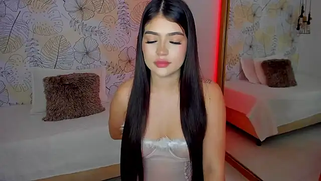 Snapshot of Mariana_Baez chatting on 02.15.25 Mariana Baez online show from 02.15.25