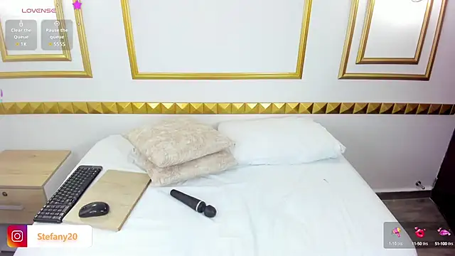 amor smith  online show from 02.19.25