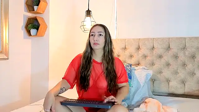 Anya Texas online show from 10.15.25