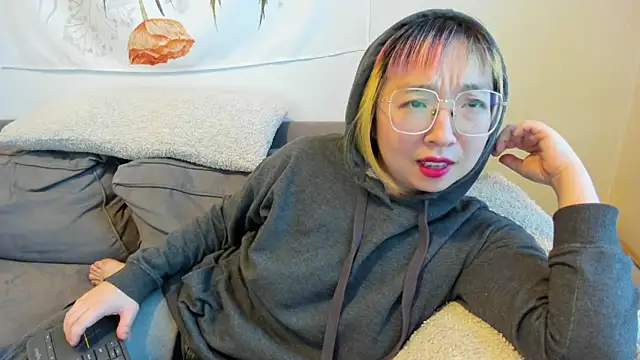 luxgray online show from 01.30.25