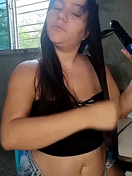 ariana d20 online show from 10.31.25