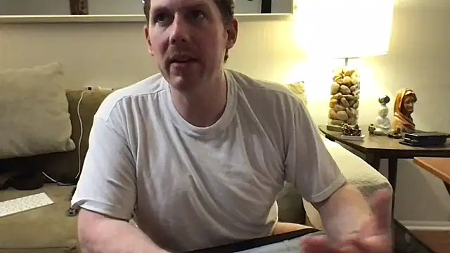 Snapshot of Rock_Pierce chatting on 04.18.26 Rock Pierce online show from 04.18.26