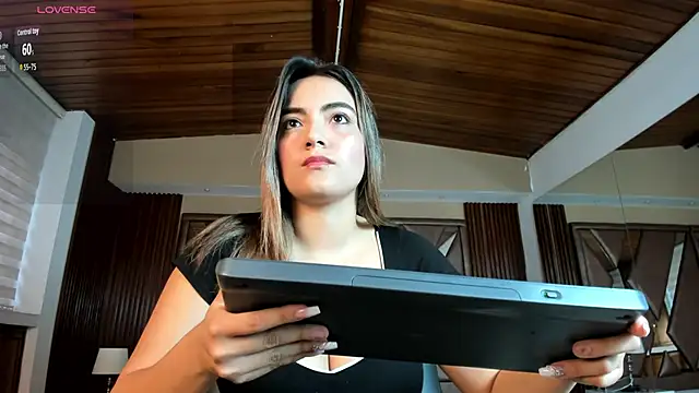 Snapshot of IsabellaaJoness chatting on 06.16.26 IsabellaaJoness online show from 06.16.26