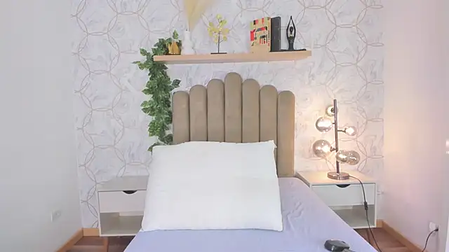 Roma  love online show from 10.08.25