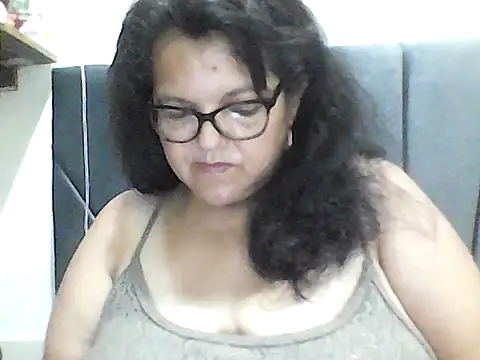 kassandra02 online show from 10.02.25