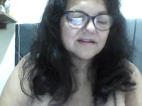 kassandra02 online show from 10.04.25