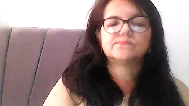 Snapshot of kassandra02 chatting on 11.10.25 kassandra02 online show from 11.10.25