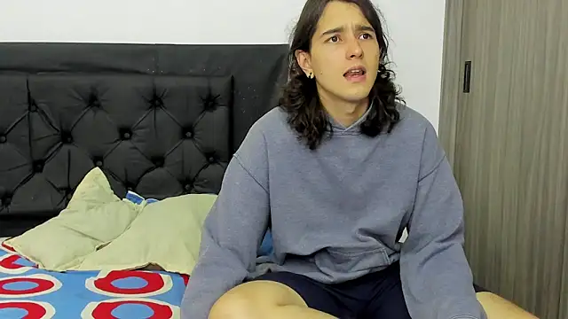 Snapshot of alex_connorr chatting on 01.03.25 alex connorr online show from 01.03.25