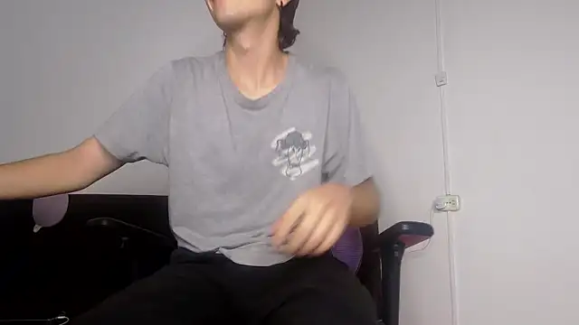 Snapshot of alex_connorr chatting on 07.18.26 alex connorr online show from 07.18.26