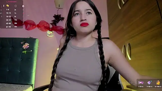 Snapshot of Sophie_spencer1 chatting on 12.18.24 Sophie spencer1 online show from 12.18.24