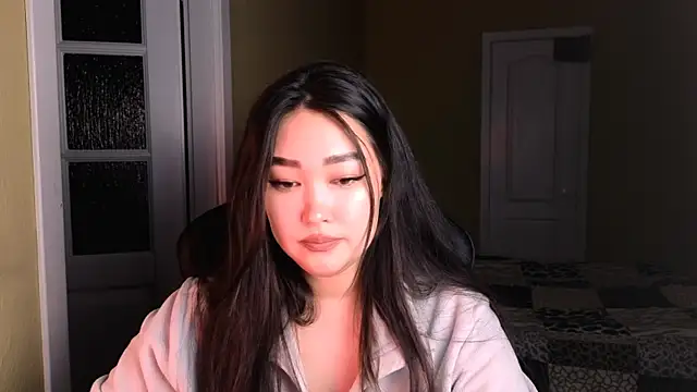 Snapshot of Erica_Wayne chatting on 01.05.25 Erica Wayne online show from 01.05.25