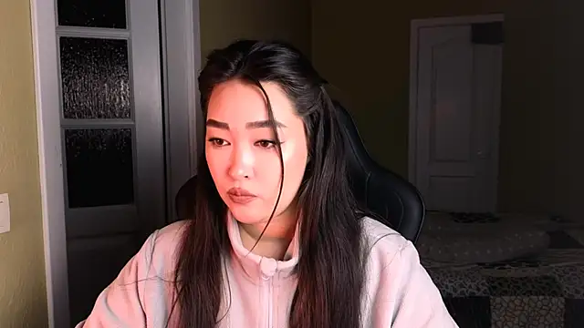 Snapshot of Erica_Wayne chatting on 01.12.25 Erica Wayne online show from 01.12.25