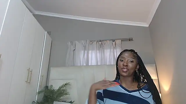 naughtyblackdolie online show from 10.05.25