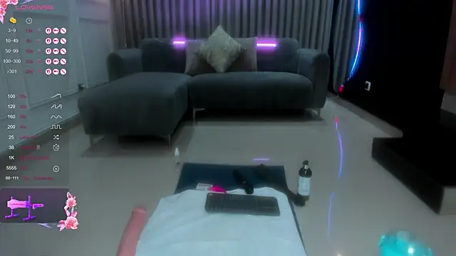 Anna parkker  online show from 03.10.25