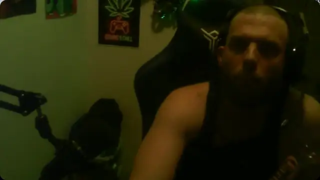 GeneralXMillyX online show from 10.14.25