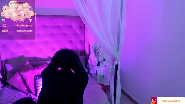 Hanna  Becker  online show from 03.07.26