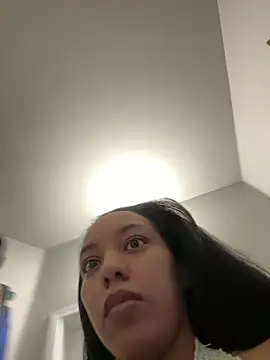 Snapshot of juicyyy323 chatting on 12.27.24 juicyyy323 online show from 12.27.24