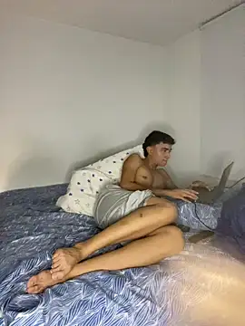 Ryan levy xxl online show from 08.08.26