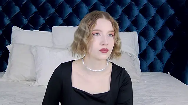 LiliLinn online show from 01.31.25