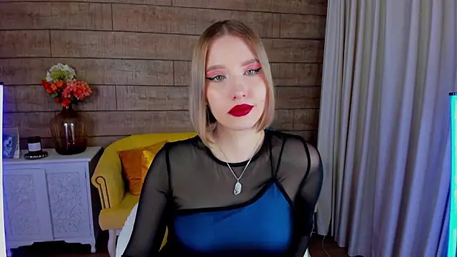 LiliLinn online show from 02.04.25