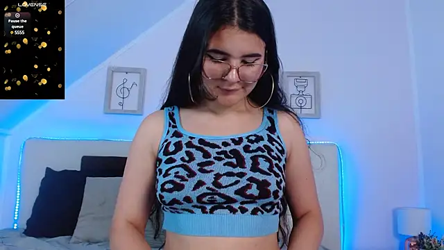 Tifanny grey online show from 01.30.25