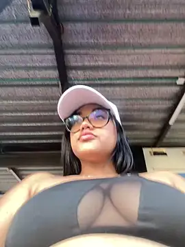 ElaEndez  online show from 01.19.25