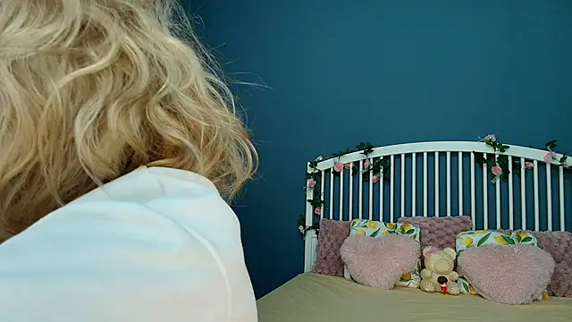 AlicePirs online show from 11.16.25