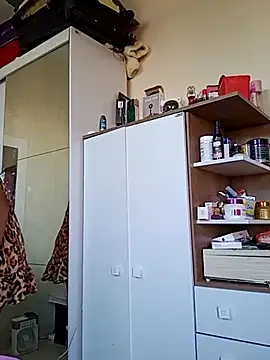 Snapshot of Indiazinhax chatting on 09.15.25 Indiazinhax online show from 09.15.25