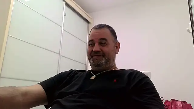 Snapshot of your_man85 chatting on 02.09.25 your man85 online show from 02.09.25