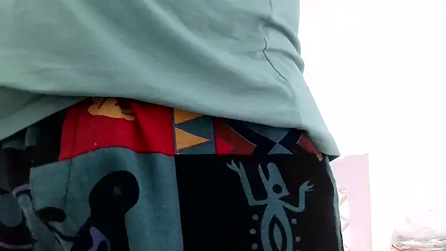 Snapshot of your_man85 chatting on 02.16.25 your man85 online show from 02.16.25