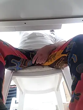 Snapshot of your_man85 chatting on 02.17.26 your man85 online show from 02.17.26