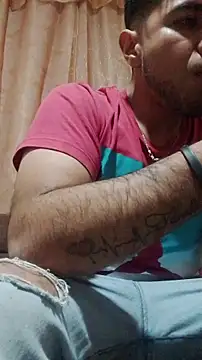 Snapshot of Pitograndemaclein chatting on 11.25.25 Pitograndemaclein online show from 11.25.25