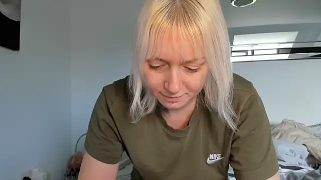 BetterThanYourEx69 online show from 03.26.26