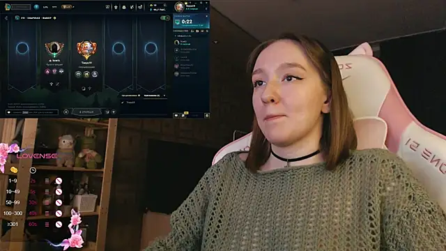 MoonlishSiren online show from 11.08.25