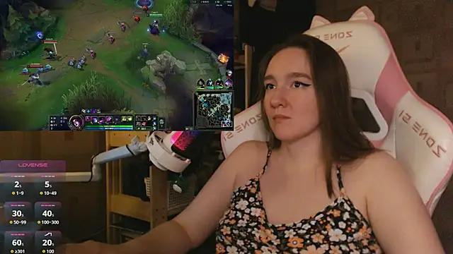 MoonlishSiren online show from 04.30.26