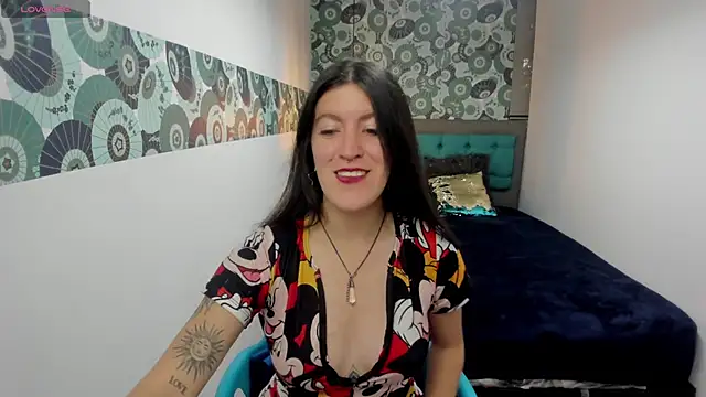 LiaCooper  online show from 12.30.24