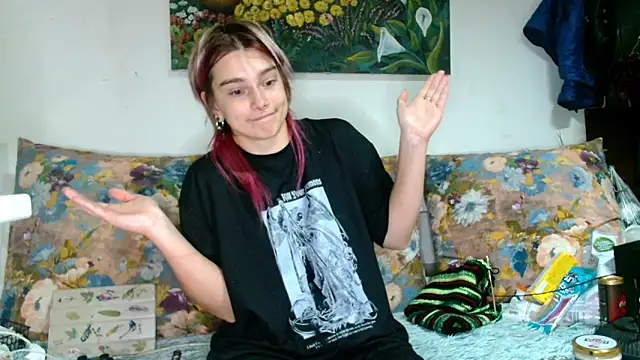 Sophie Bell online show from 10.11.25