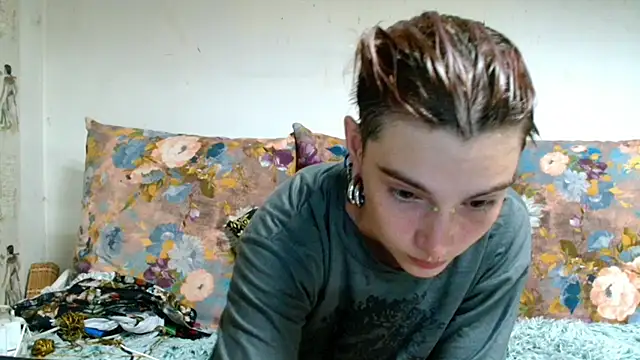 Snapshot of Sophie_Bell chatting on 06.29.26 Sophie Bell online show from 06.29.26